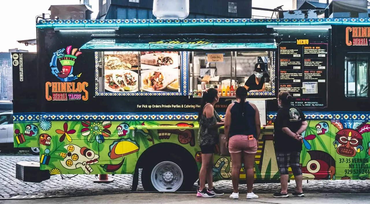 Visually appealing food truck design can help you attract the attention of your potential customers